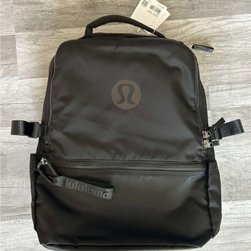 ✅PRICE FIRM✅
NWT Lululemon Women’s Backpack